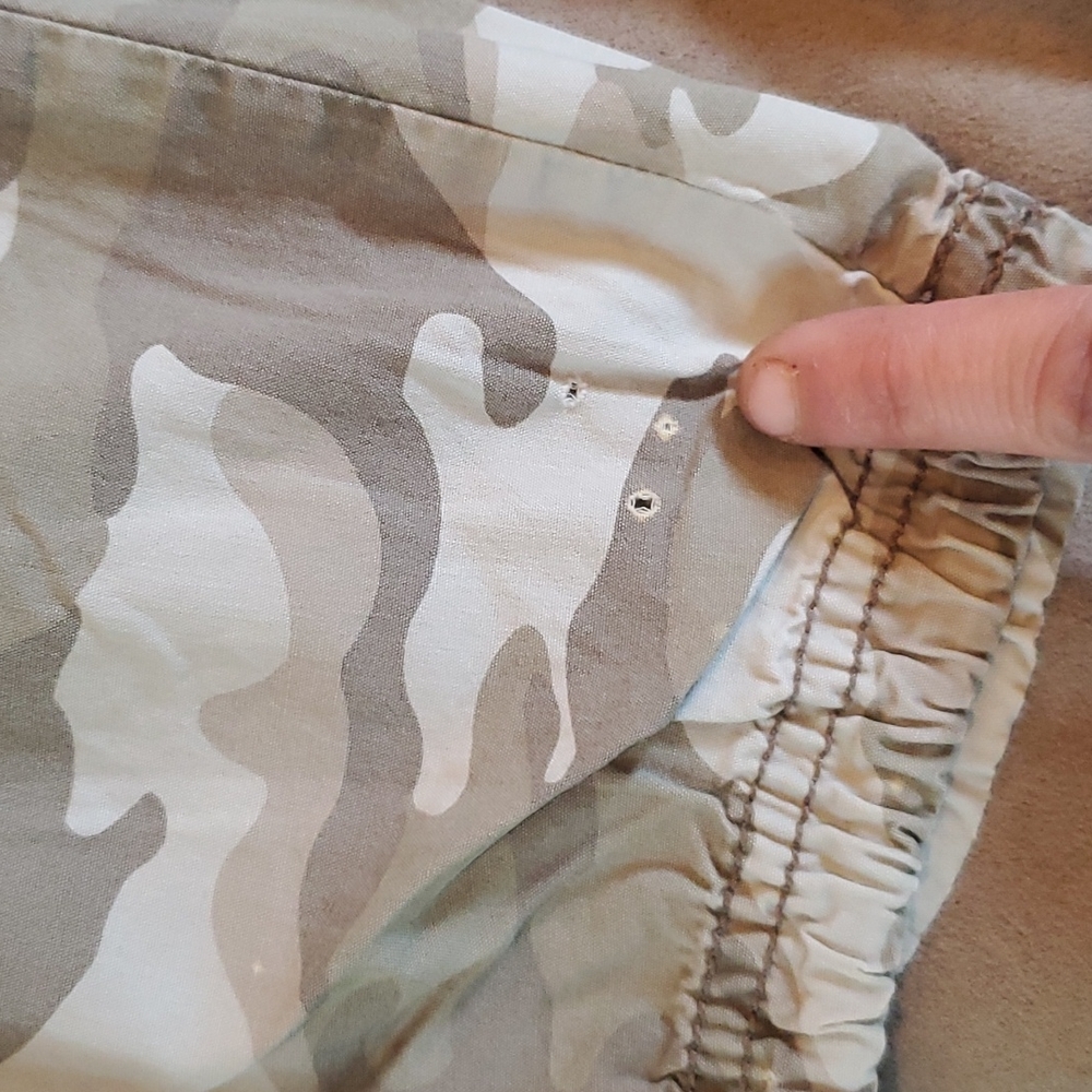 Capris - Picture 2 of 6